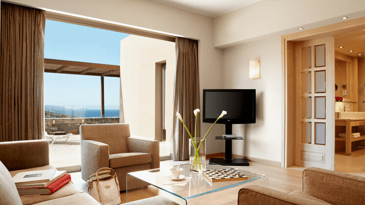 One Bedroom Suite Sea View 